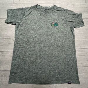 Patagonia Womens XL Capilene
Cool Daily Shirt Short Sleeve green